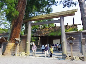 伊勢の豊受大御神