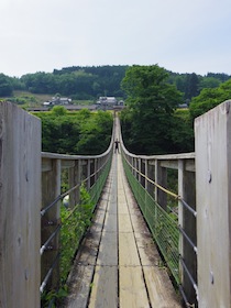 原尻の滝の吊り橋