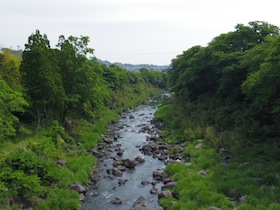 原尻の滝の川