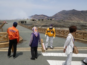 立ち入り禁止の阿蘇山噴火口