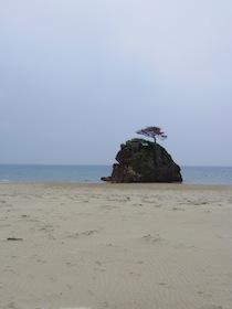 神が上陸する出雲の浜