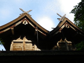 美保神社の独特な建築様式