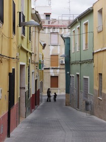 スペインのカラフルな田舎町