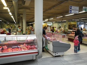 市場の生肉売り場