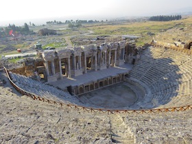 古代ローマの劇場の遺跡