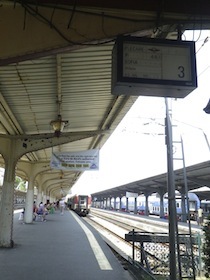 駅のホーム