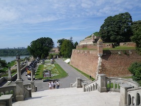 要塞と遊歩道